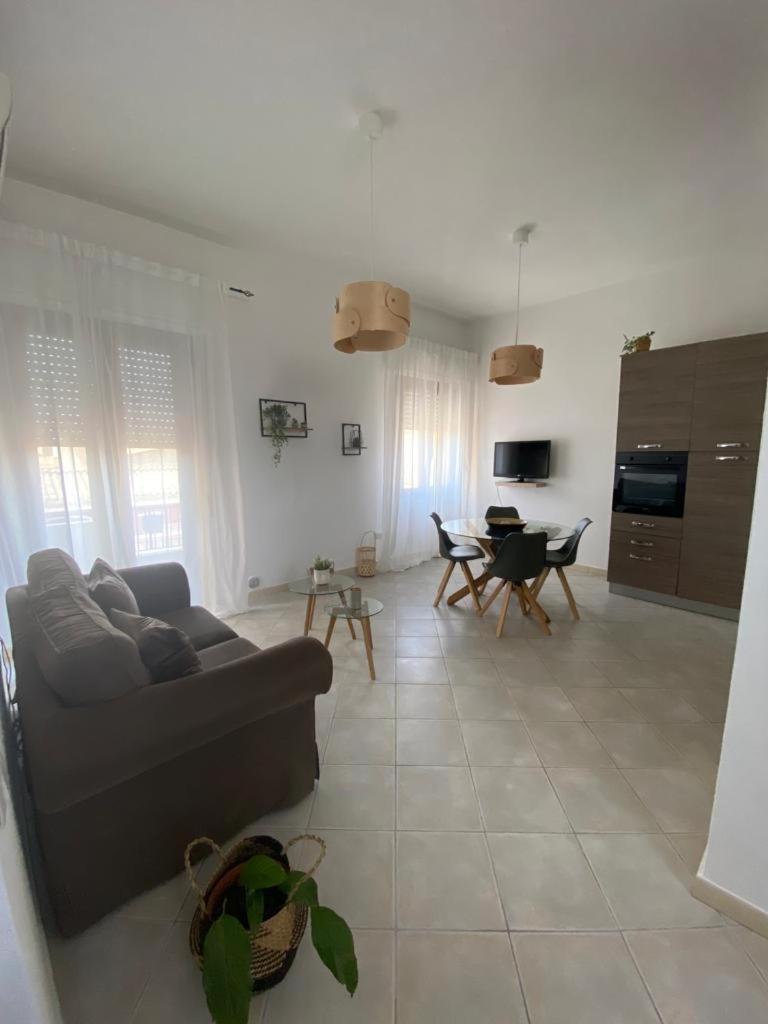 Civico 16A - Apartment - With Private Parking Quartu Sant'Elena Exterior photo